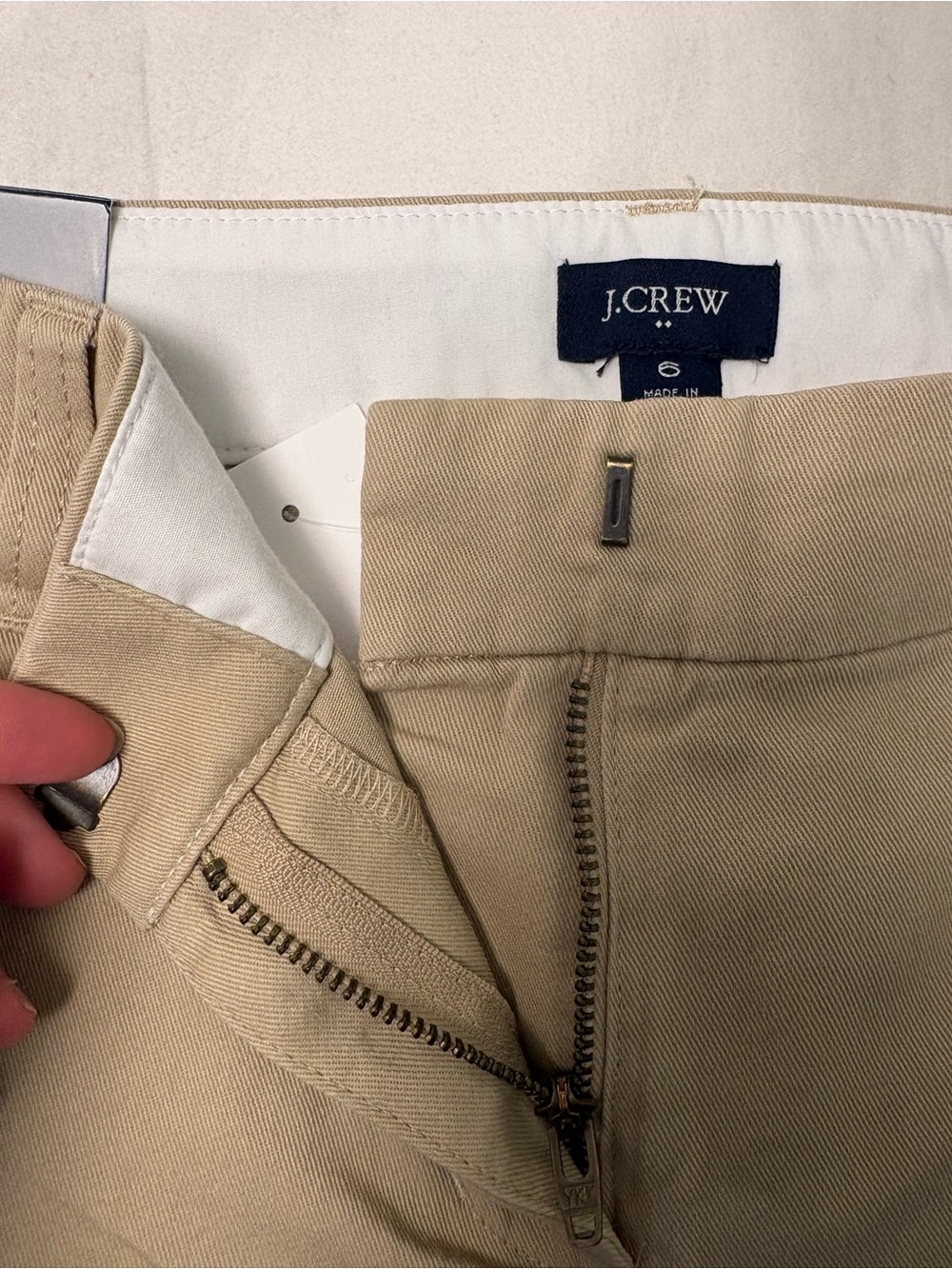 J. Crew Factory NWT 3.5 inch Chino Shorts, tan, size 6 - Picture 5 of 7